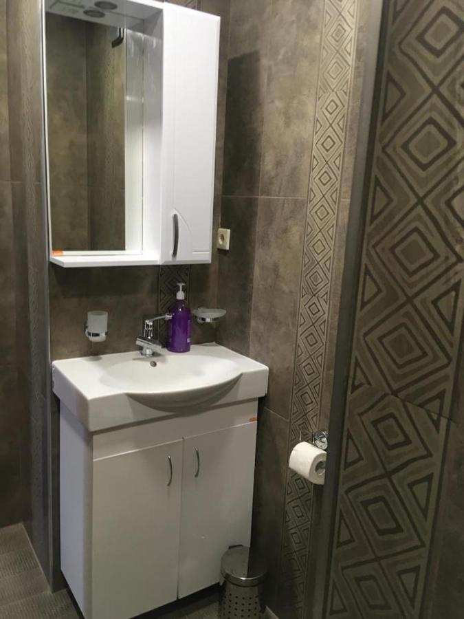 Gloriya Hotel Lidzava エクステリア 写真