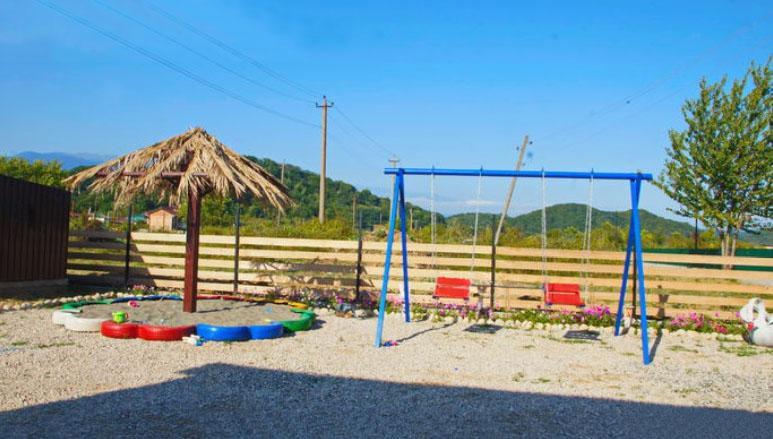 Gloriya Hotel Lidzava エクステリア 写真